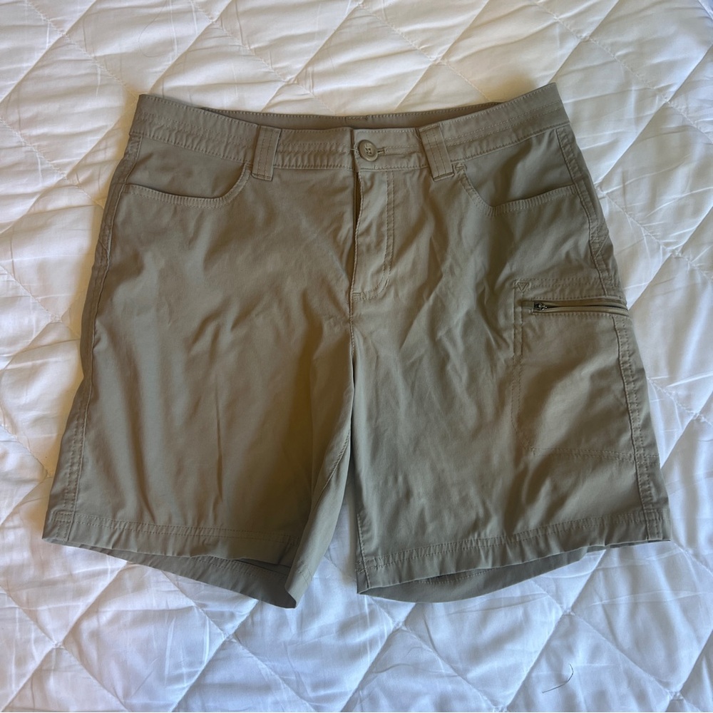 Eddie Bauer Women's Cargo Shorts - Tan